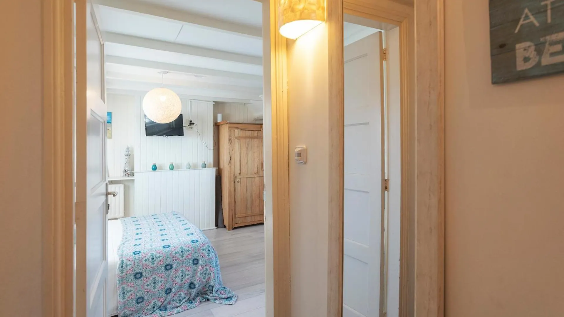 B&B Little Miss Sunshine Zandvoort Bed & Breakfast